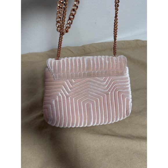 Ted Baker London Crossbody Bag Womens Small Pink Velvet Quilted Bow Rose Gold - Picture 3 of 11